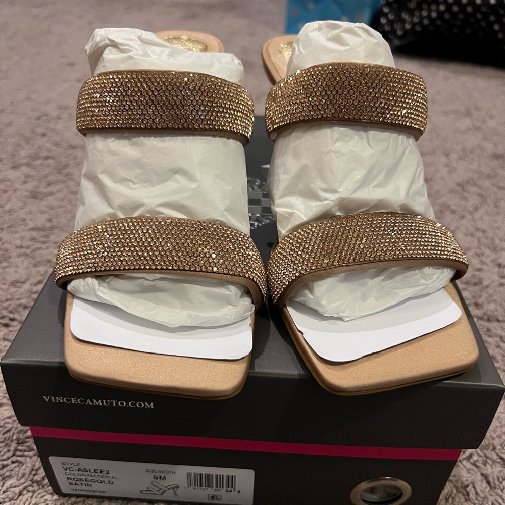 Vince Camuto satin sandals. Gold. Size W9